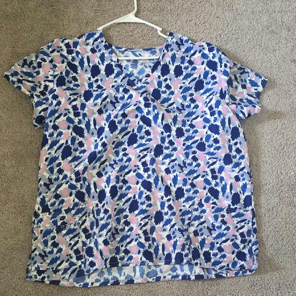 Women's Blue and Pink Patterned Top